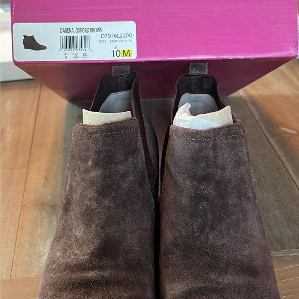 Naturalizer Brown Darena Boot Oxford Brown Suede Slip-On